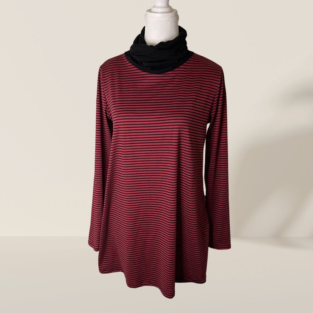 Bella Flore Striped Long Sleeve Top w/ Built-In Black Mask 😷 (Size M)